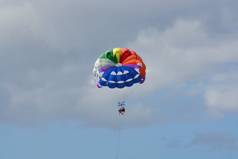 Parasailing Miami: Fly High with Stunning Views